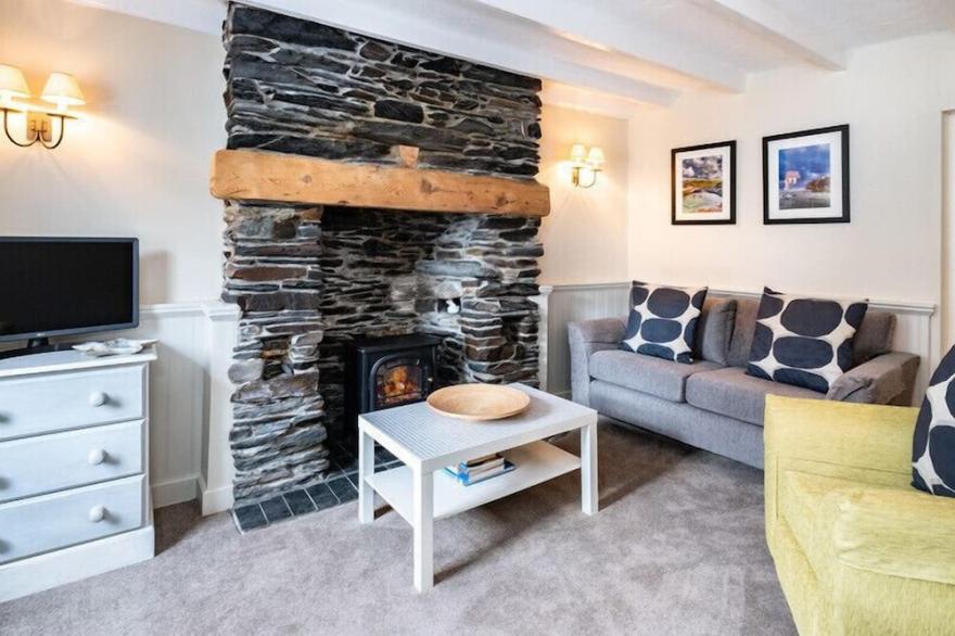 HOMELANDS, pet friendly, character holiday cottage in Port Isaac