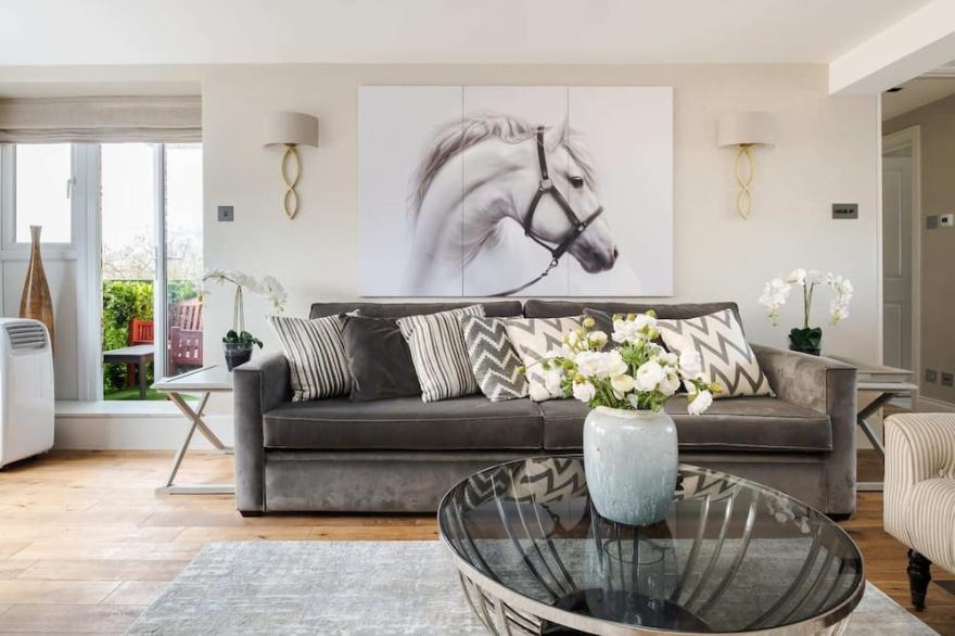 Luxury 3 Bedrooms Apartment in Central London