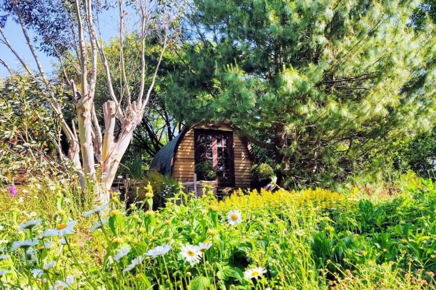 Cosy Glamping at The Greenhouse Spa Retreat
