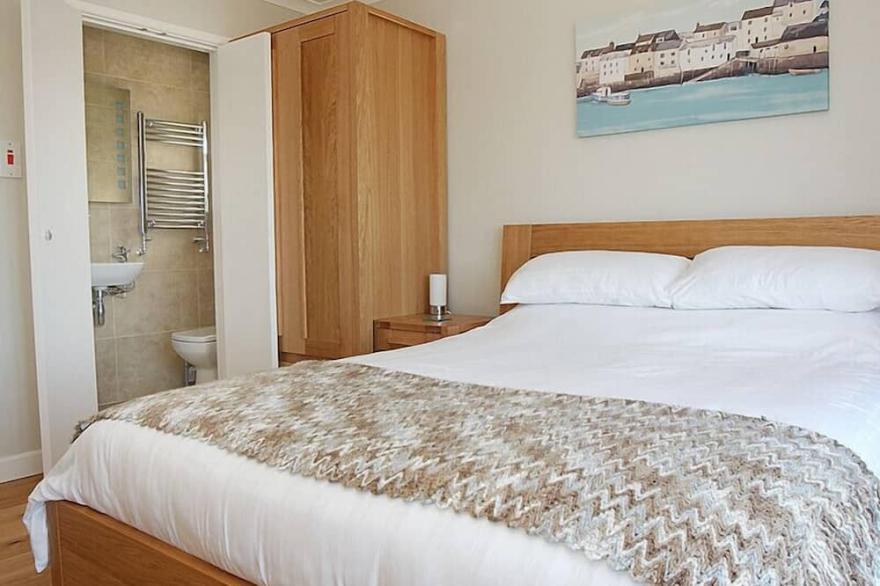 PEBBLESTONES, family friendly, with a garden in Port Isaac