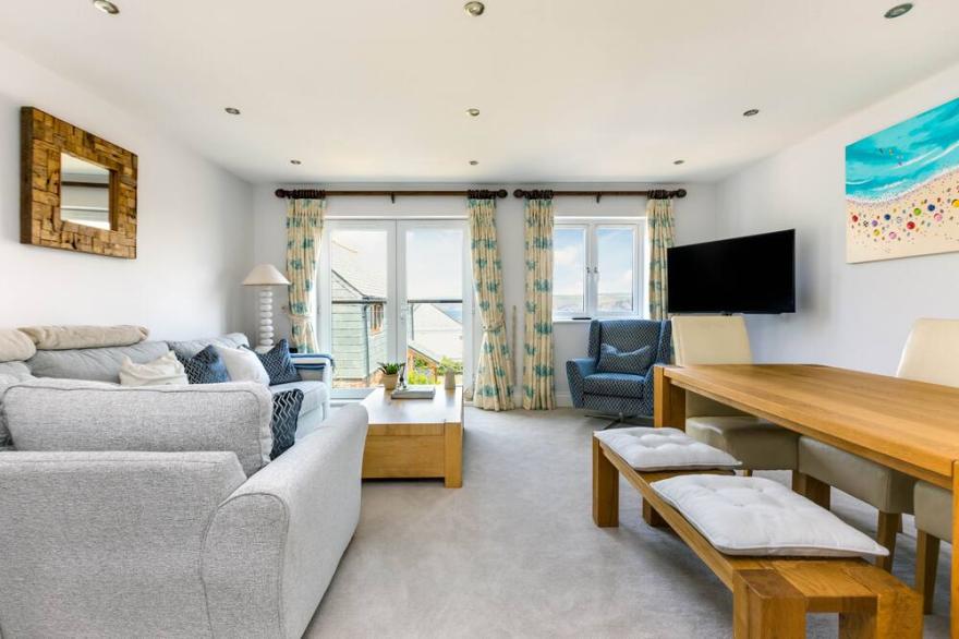 ROCK LOBSTER, family friendly in Port Isaac