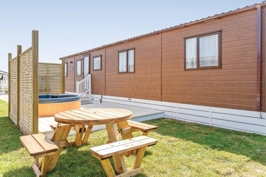 2 bedroom accommodation in Looe