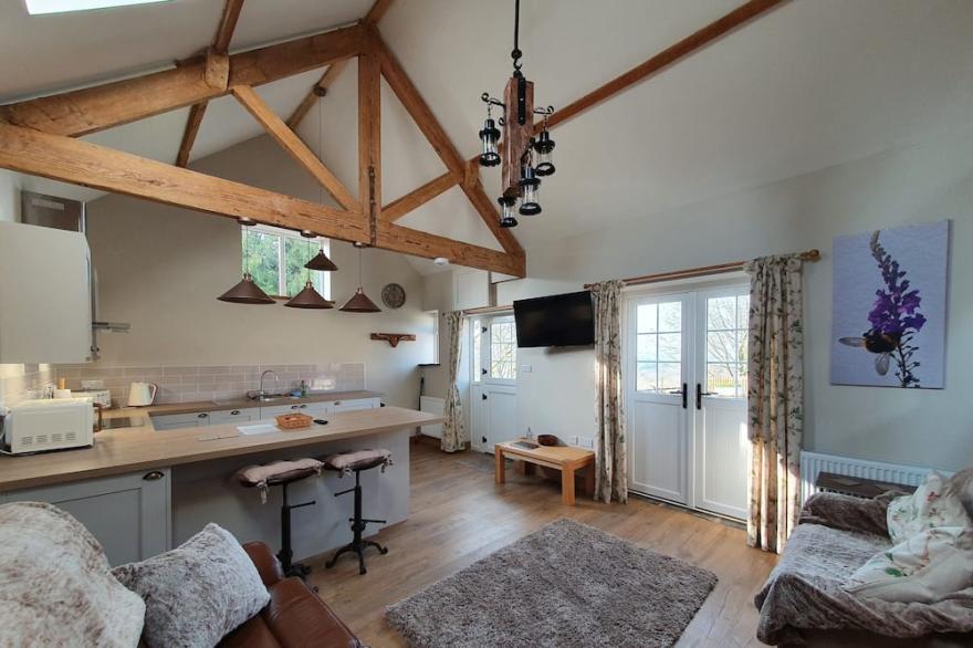 Rural hideaway but only 5 minutes from the centre of Cheltenham