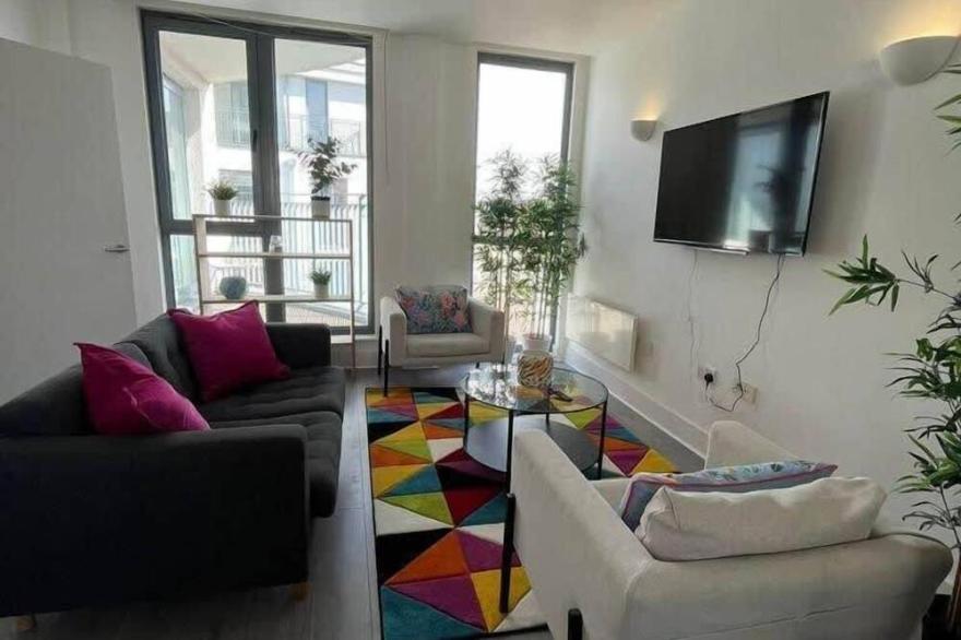 Chertsey - Beautiful 2 Bedroom Apartment 44