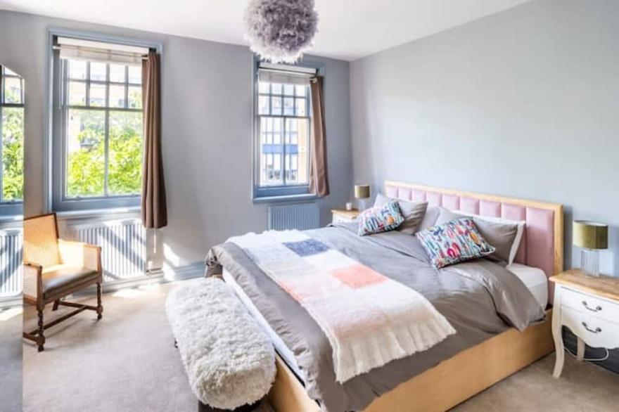 Characterful, Recently Renovated 1890s Heritage Home in Spitalfields Market