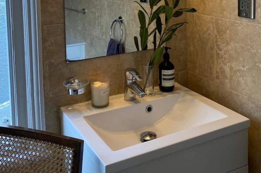 Characterful, Recently Renovated 1890s Heritage Home in Spitalfields Market
