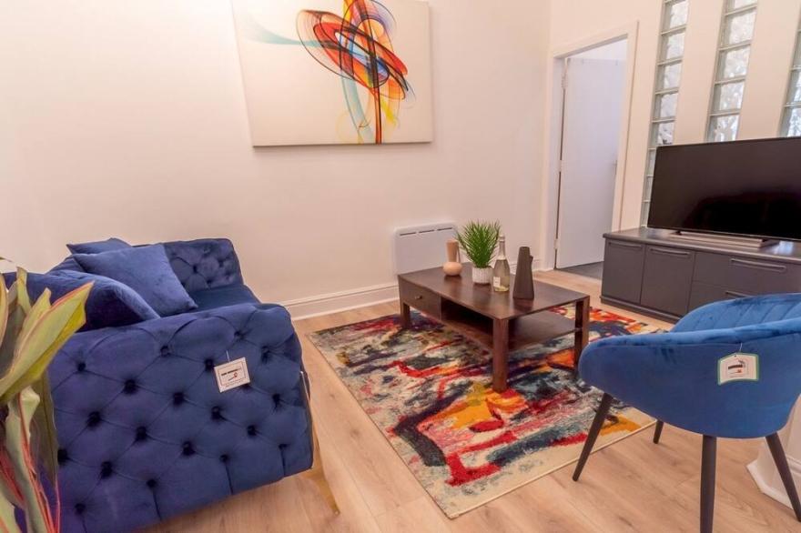 Pass the Keys | Beautiful 4 guest apartment free private parking