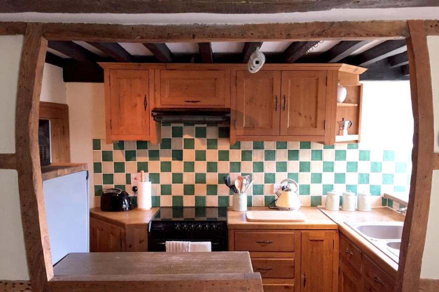 Cosy cottage in the beautiful market town of Northleach