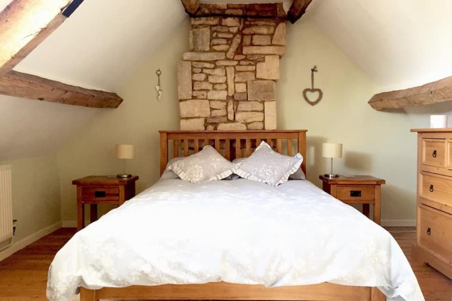 Cosy cottage in the beautiful market town of Northleach