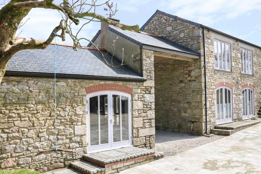 DEXTER, pet friendly, character holiday cottage in Constantine