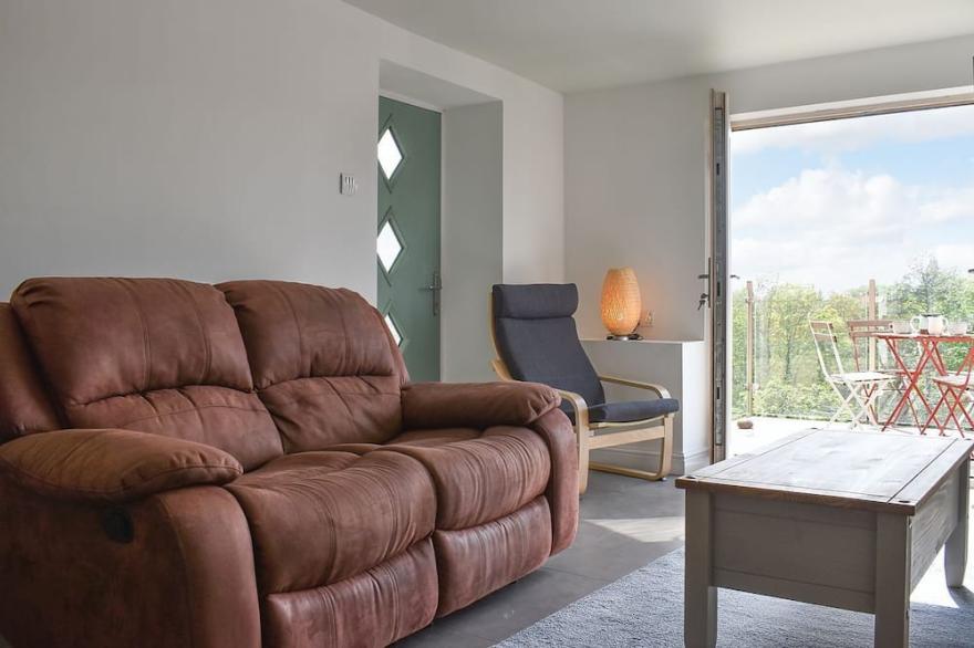 2 bedroom accommodation in Pickering