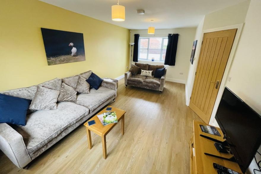 Well equipped modern country cottage in great location
