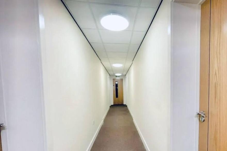 Unveiling Birmingham’s Hidden Gem Stylish 1-Bed Apartment in Prime City Location