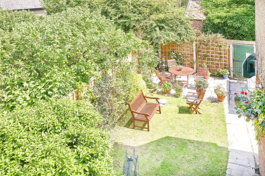 Host & Stay | Edwardian Seaside Townhouse