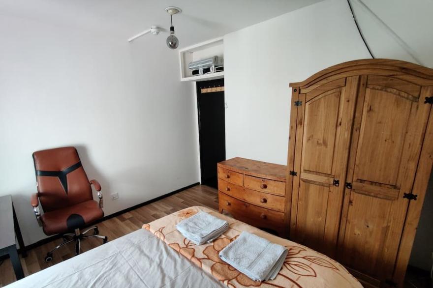 Unique Antique 2BR Flat@hackney Canal and Olympic Stadium