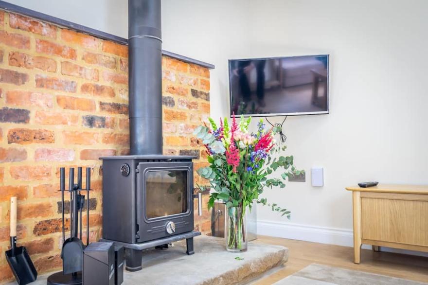 Brecks Farm - The Parlour -  a family break that sleeps 4 guests  in 1 bedroom