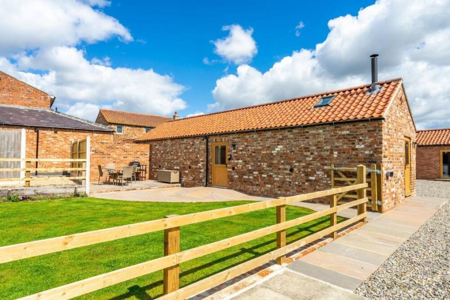 Brecks Farm - The Parlour -  a family break that sleeps 4 guests  in 1 bedroom