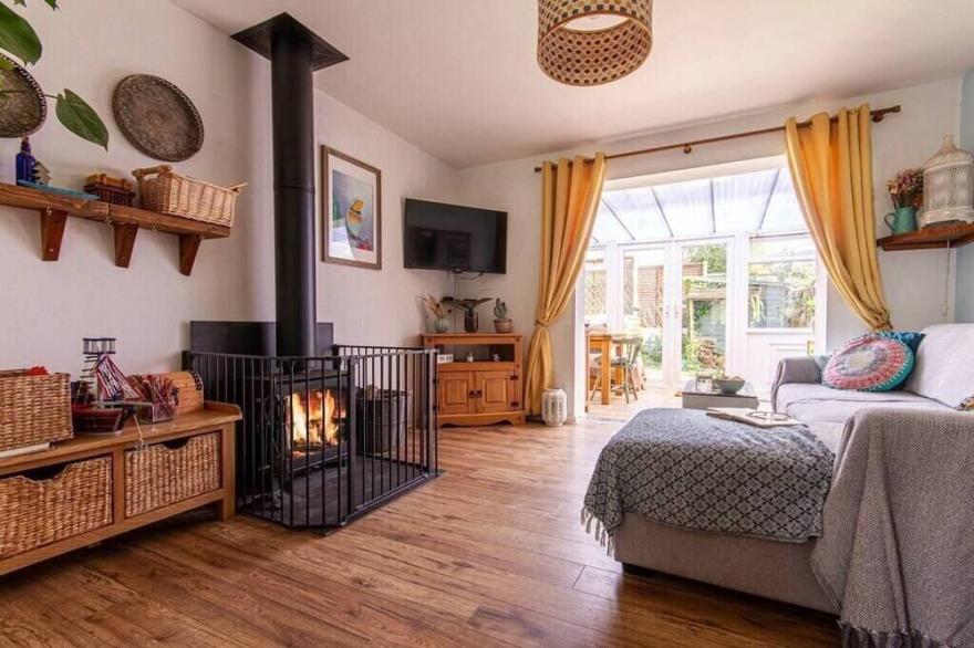 Delightful and Cosy 2BD Terraced House in Penryn