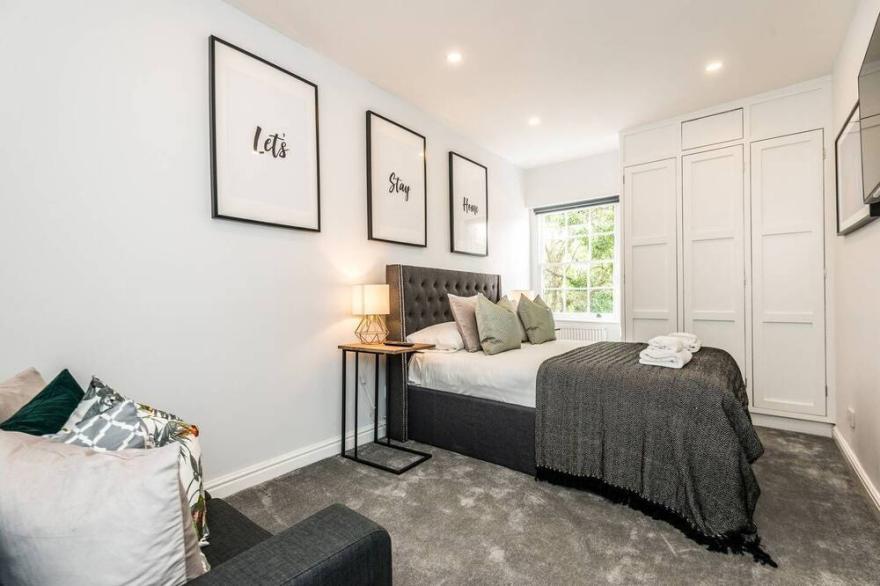 Host Apartments | The Falkner Quarters II
