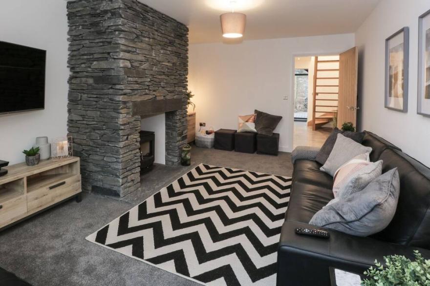 ROSE HOUSE, with open fire in Bowness-On-Windermere
