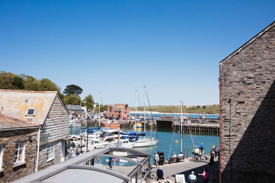 Flat 2 Strand House - Padstow -  an apartment that sleeps 2 guests  in 1 bedroom