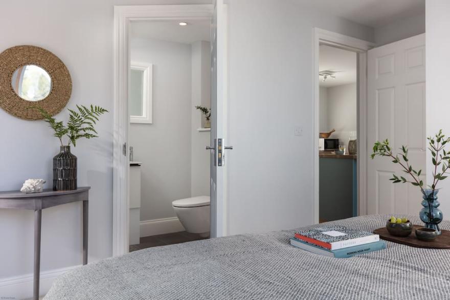 Flat 2 Strand House - Padstow -  an apartment that sleeps 2 guests  in 1 bedroom