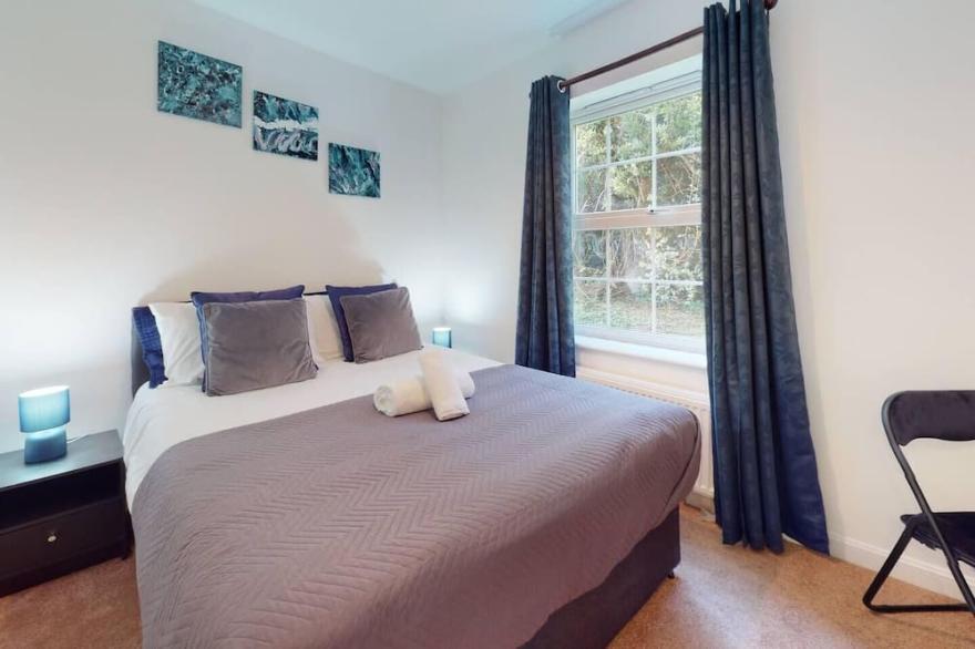 Stunning 2-Bed Apartment in Grays