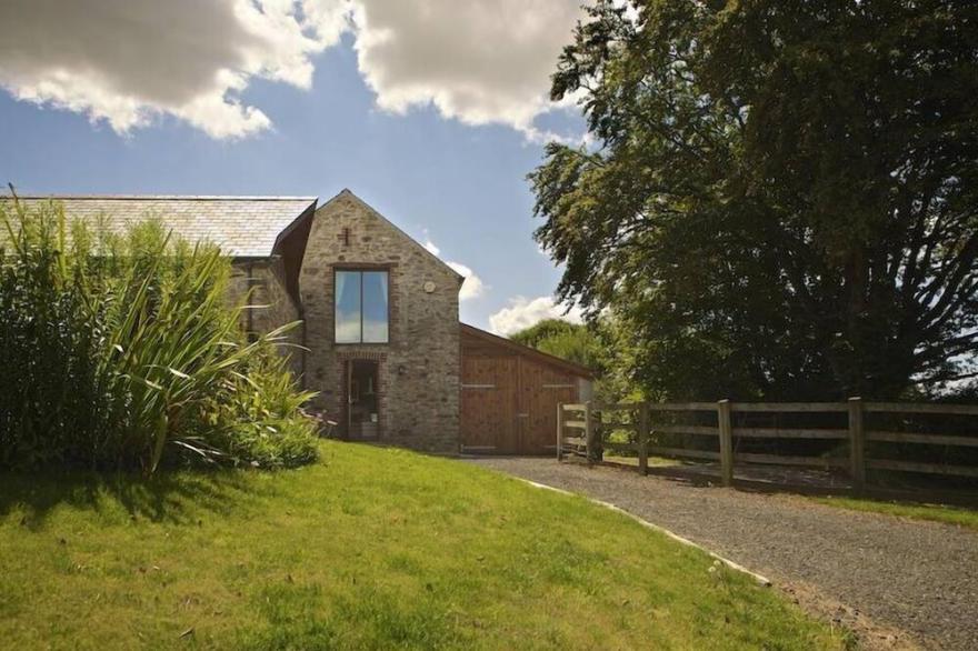 MEADOW VIEW, with a garden in Modbury