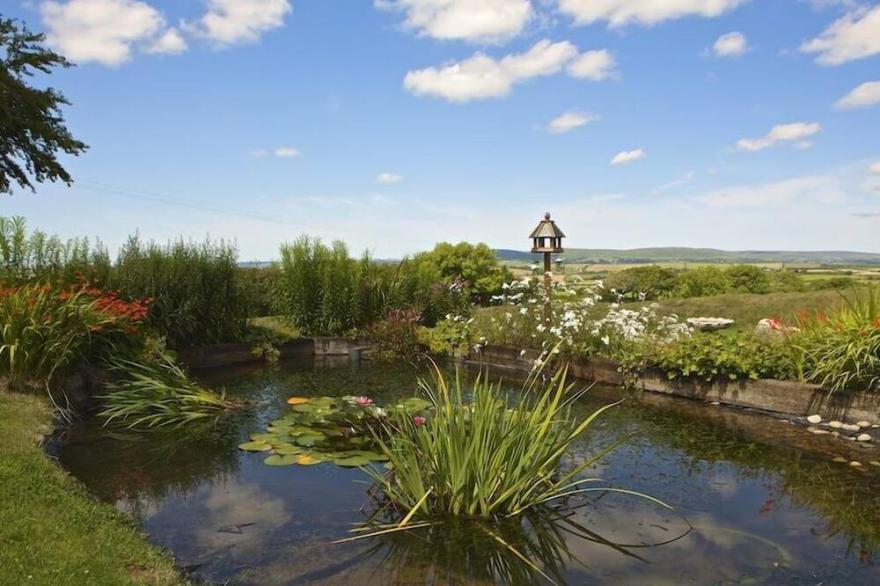 MEADOW VIEW, with a garden in Modbury
