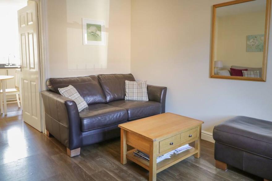 3 CENTRAL TERRACE, pet friendly, country holiday cottage in Silloth