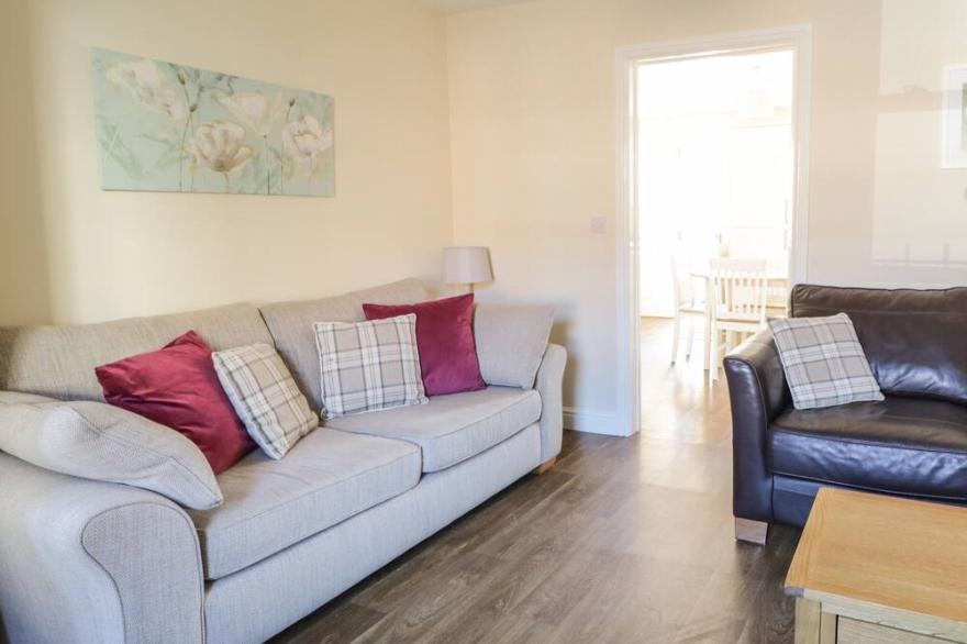 3 CENTRAL TERRACE, pet friendly, country holiday cottage in Silloth