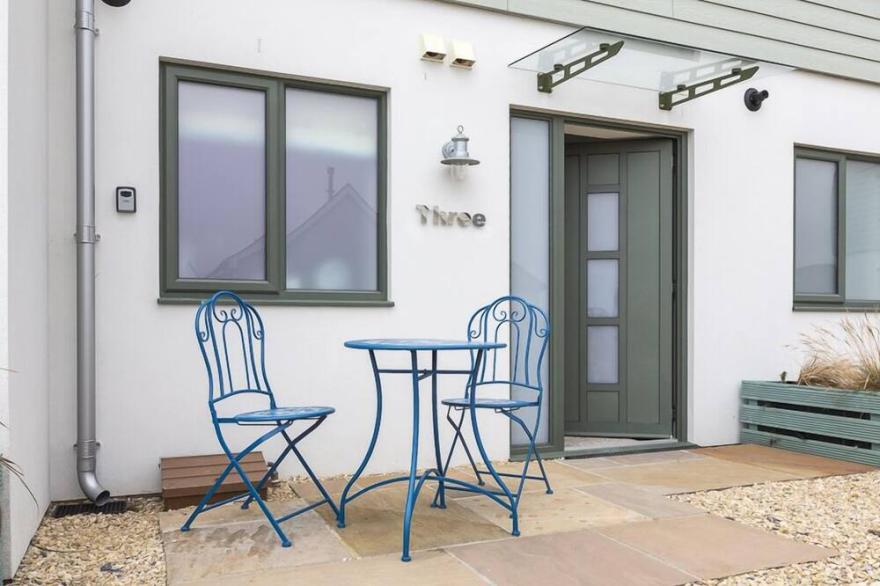 3 OCEAN REACH, pet friendly, with a garden in Bolberry