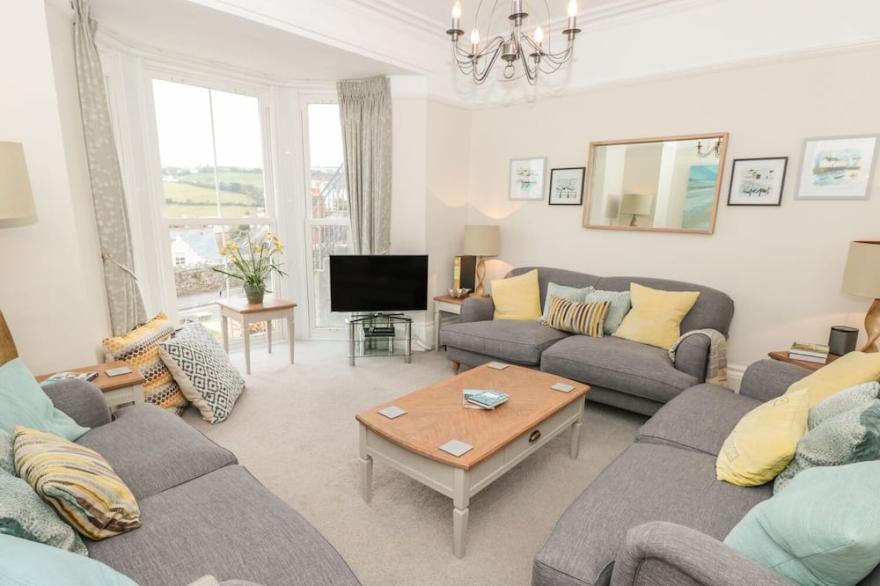 LEYLANDS, family friendly, luxury holiday cottage in Salcombe