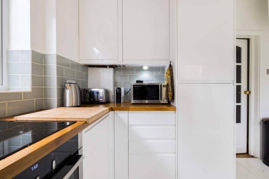 Lovely 2-Bedroom Flat with Garden - Forest Hill