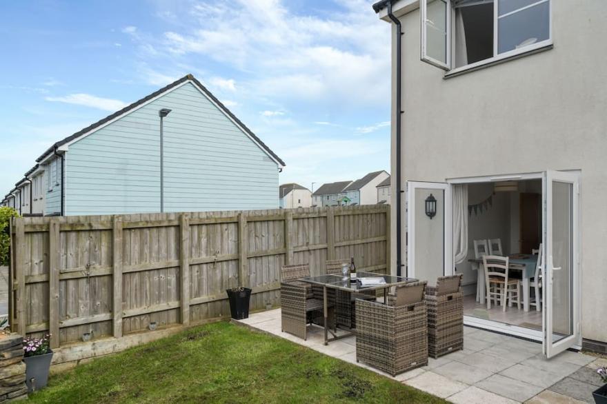 This property is an ideal, and very green choice for your family holiday.