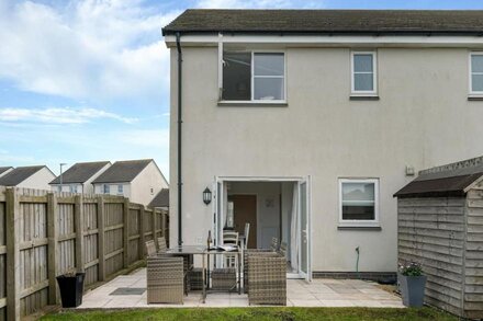 This property is an ideal, and very green choice for your family holiday.