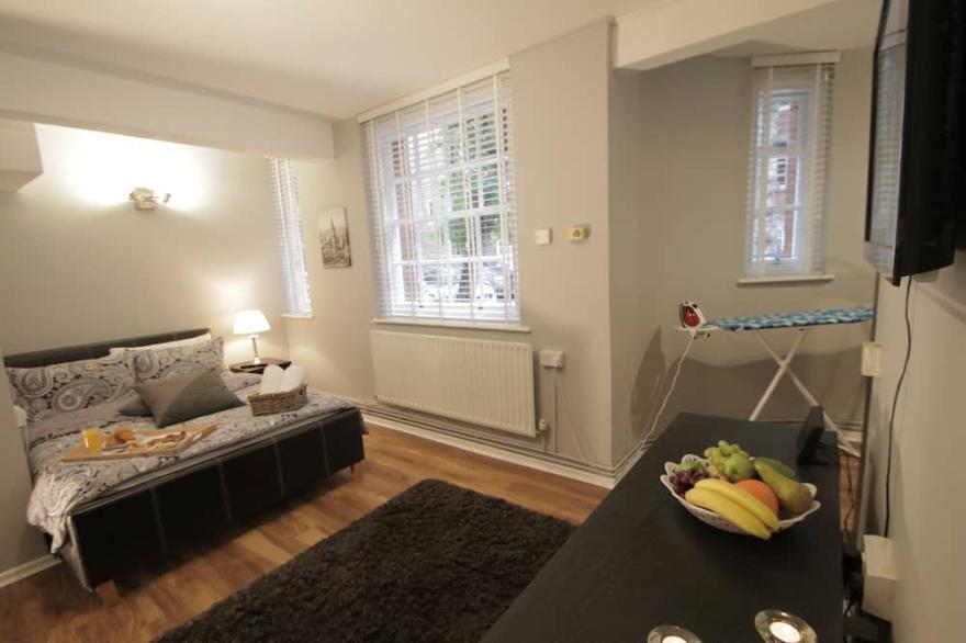 Heart of Shoreditch Molesey Apartments