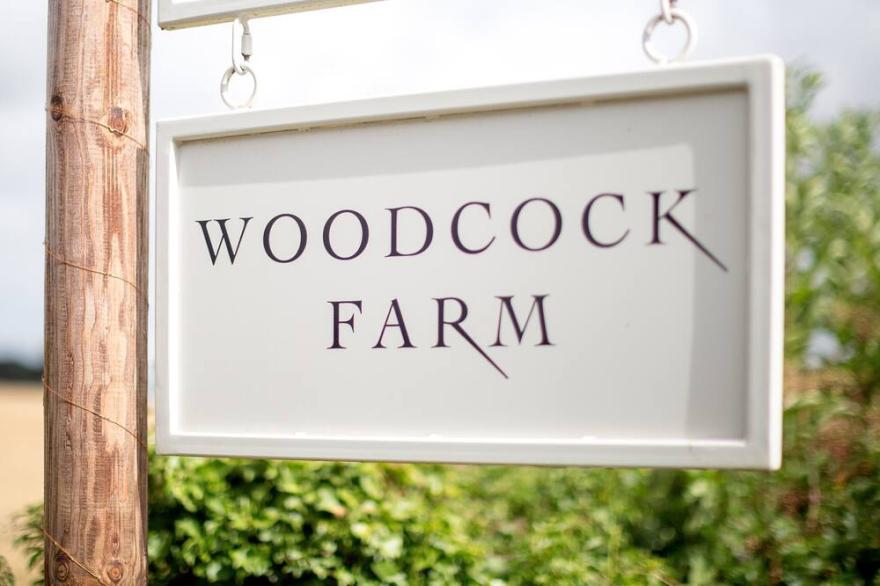 Cotswolds Barn Apartment - luxury self catering near Bath & Bristo