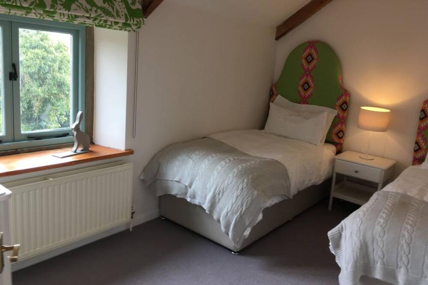 Cotswolds Barn Apartment - luxury self catering near Bath & Bristo