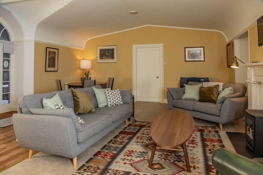 Flora MacDonald Apartment  -  an apartment  that sleeps 4 guests  in 2 bedrooms