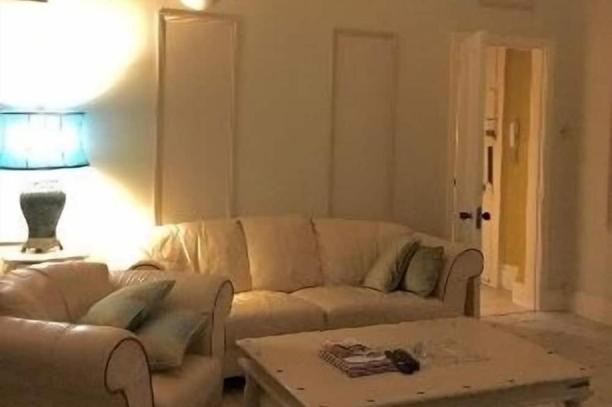 Private luxury apartment near Belfast with garage