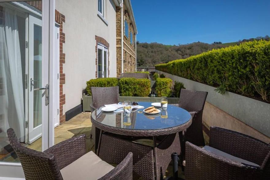 4 DART MARINA, family friendly, with a garden in Dartmouth