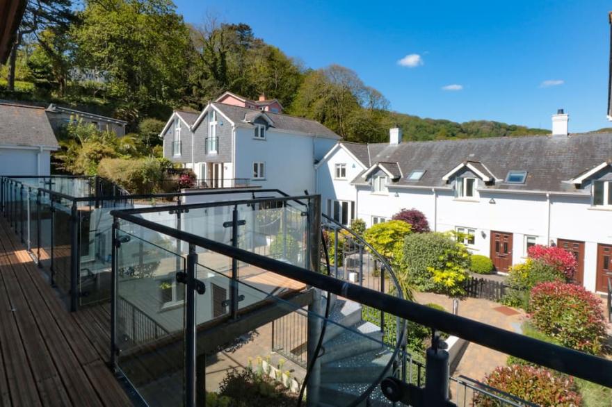 19 BOLT HEAD, family friendly, country holiday cottage in Salcombe