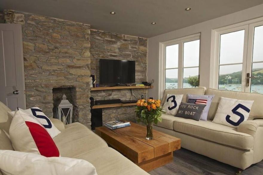 SEAGULL COTTAGE, family friendly, with a garden in Salcombe