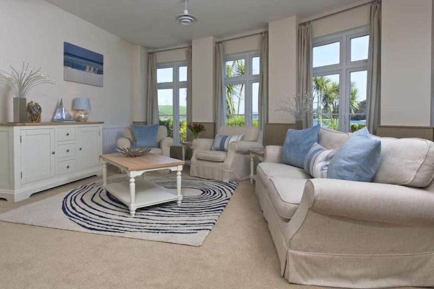 4 THE SALCOMBE, family friendly, with pool in Salcombe