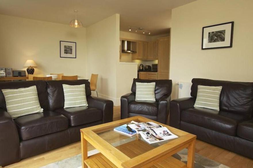 3 COMBEHAVEN, family friendly, country holiday cottage in Salcombe