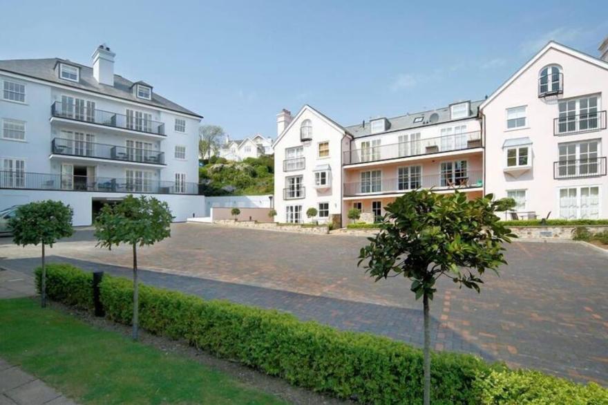 13 COMBEHAVEN, family friendly, with a garden in Salcombe