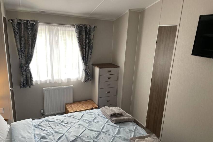 Beautiful 2 bedroom Lodge with stunning views