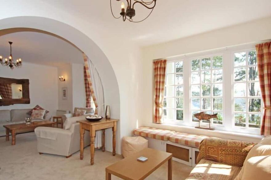 4 RINGRONE, family friendly, with a garden in Salcombe