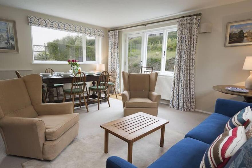 11 ROBINSONS ROW, family friendly, with a garden in Salcombe
